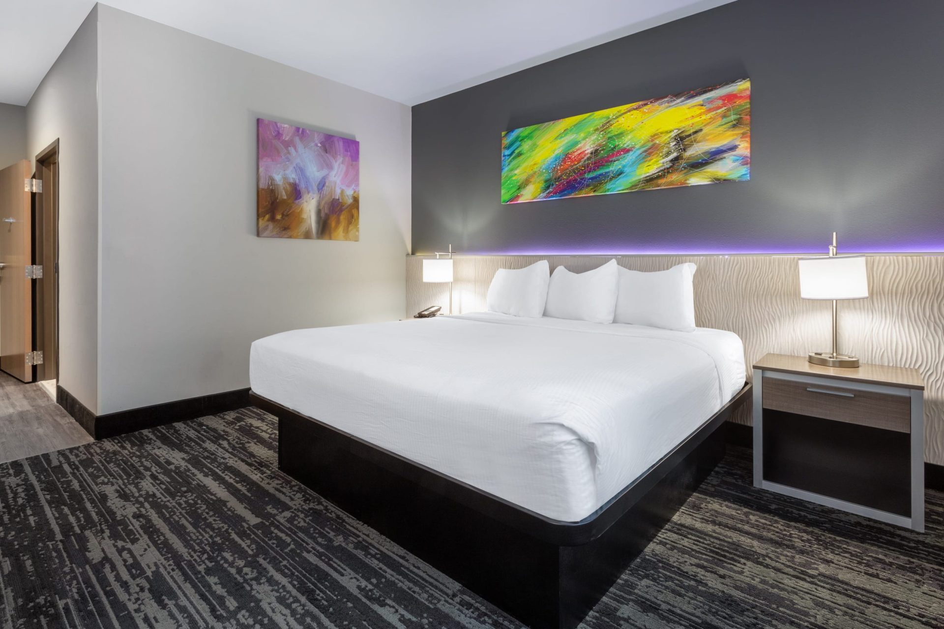 One King Bed, Mobility Accessible Room, Non-Smoking