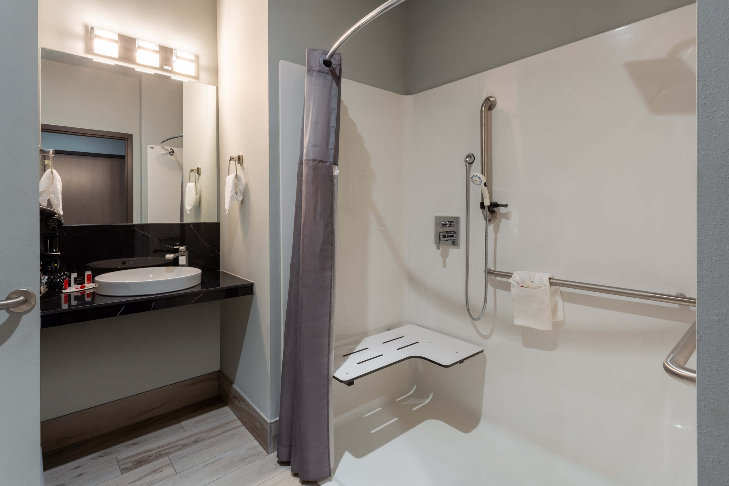 One Bedroom Deluxe Baymont Madison